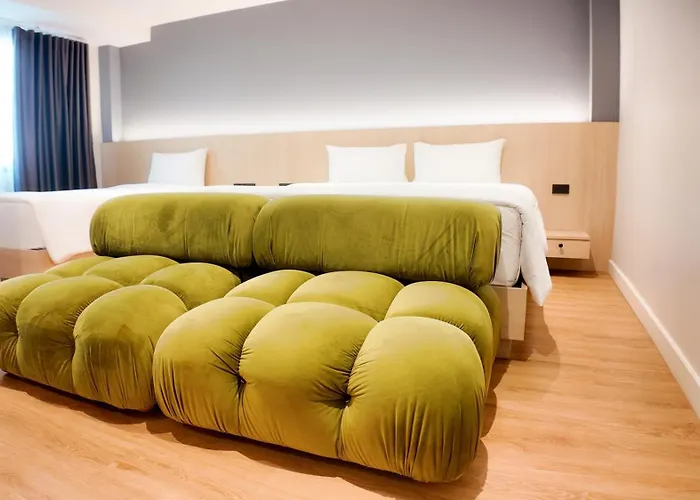 V1 boutique hotel
