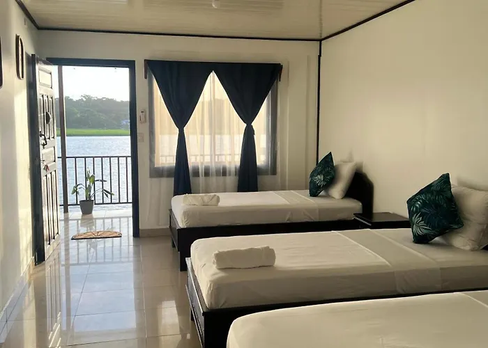 Hotel Angsa River View Tortuguero