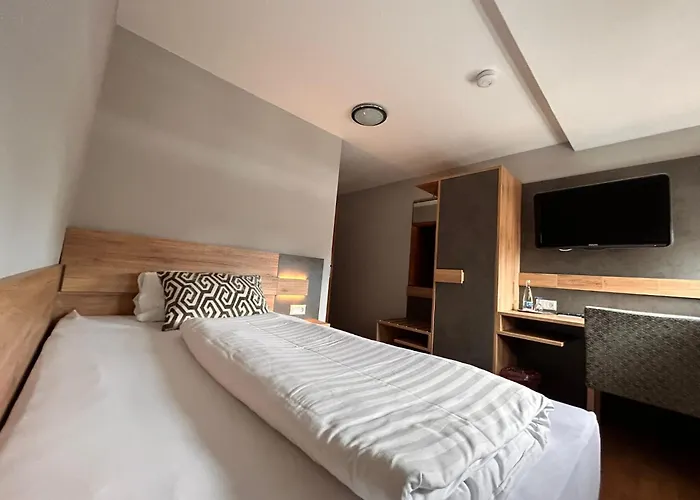 Hotel Und Restaurant Adler