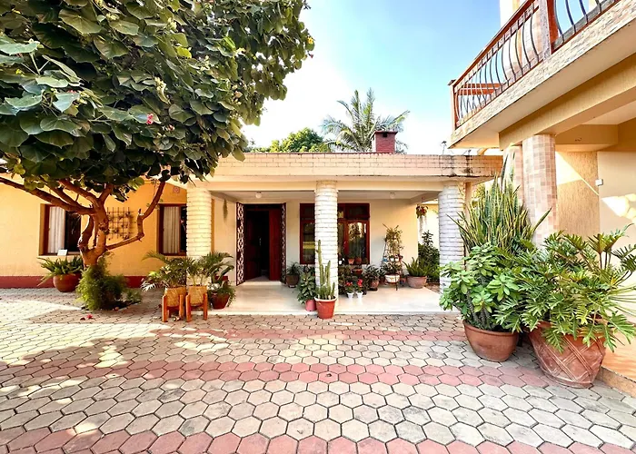 Bed and Breakfast Garden Escape Arusha