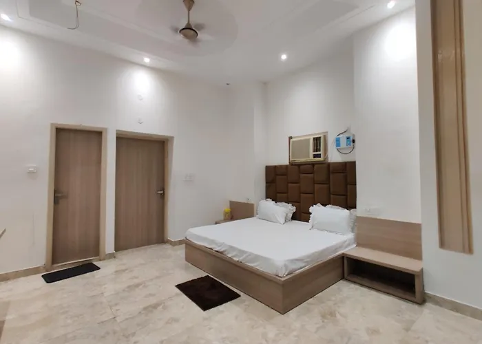 Hotel Thems Homestay