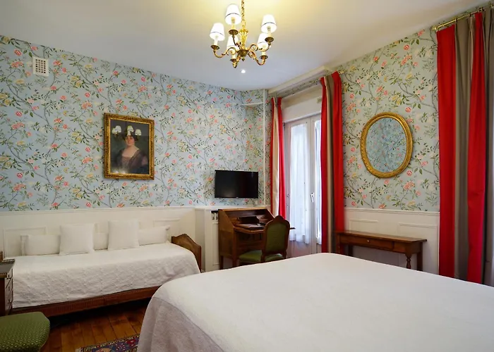 Hotel De L'Abeille