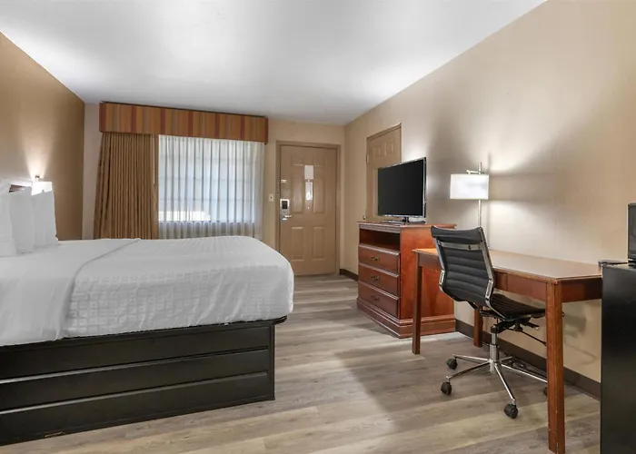 Surestay Plus Hotel By Best Western Poteau