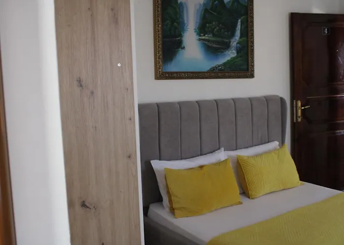 Hc Hotel & Suites