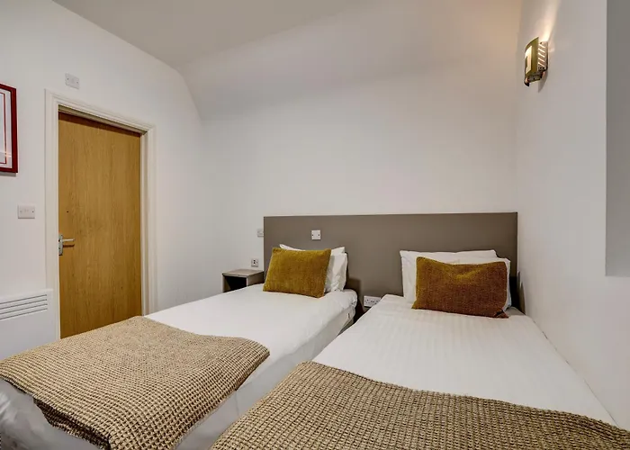 Belvilla Ilford Station Hotel, 4 Min From Elizabeth Line