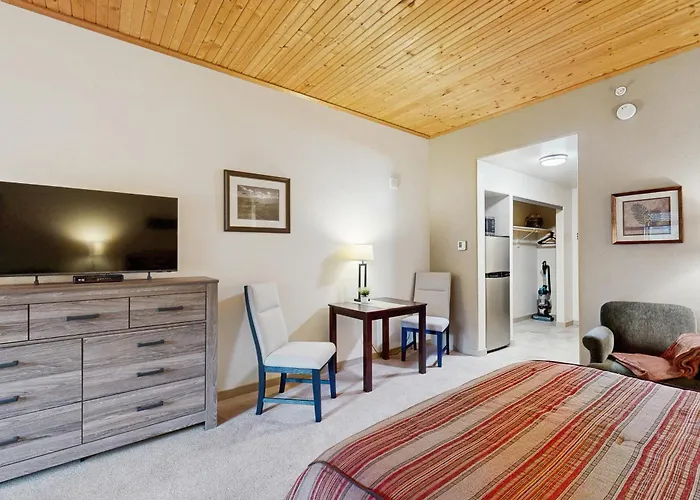Gateway Studio Getaway