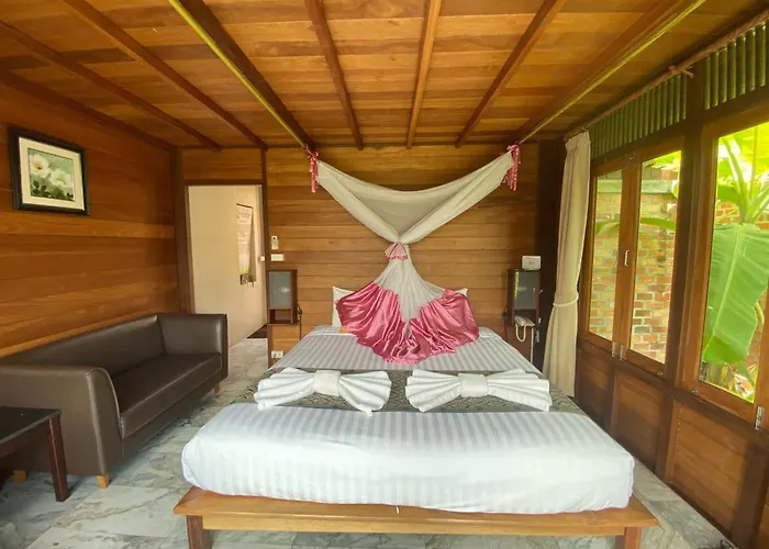 100 Islands Resort & Spa