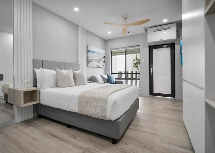 Belmoral Corporate Suites (Adults Only)
