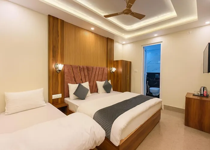 Hotel Grand Safari