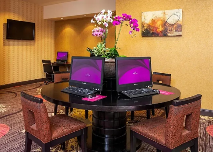 Fairbridge Hotel By Concord Plaza