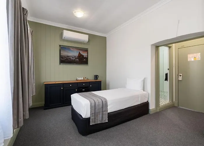 George Inn Rooms At Royal Tenterfield