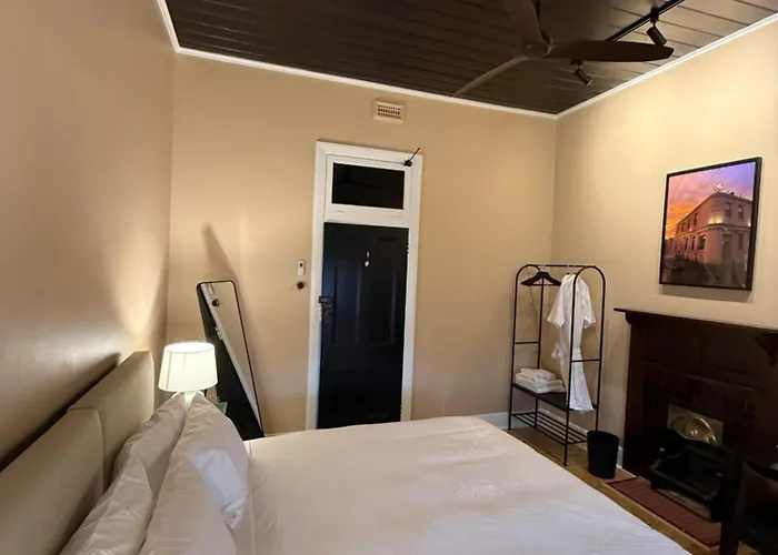 Royal Oak Hotel