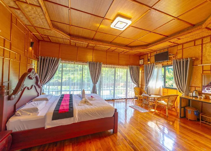 Phouphet Phoukham Lodge