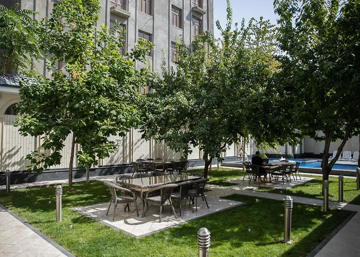 Turon Lux Hotel