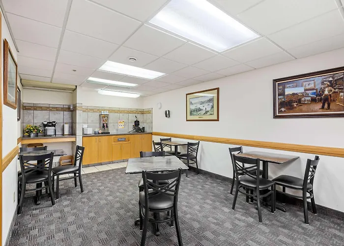 Days Inn By Wyndham Great Falls