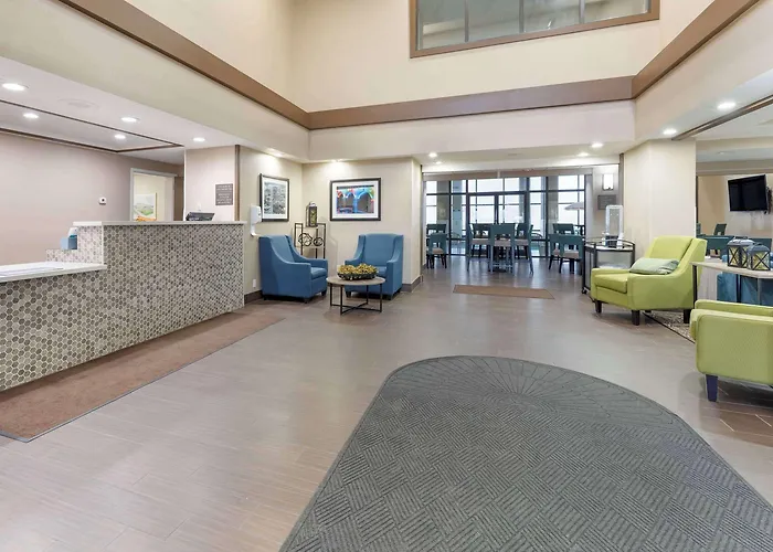 Comfort Inn & Suites Johnstown - Richland Town Center