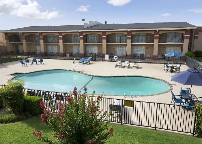 Howard Johnson By Wyndham Oklahoma City Okc Airport, Near Fairgrounds, I40- Free Full Hot Breakfast
