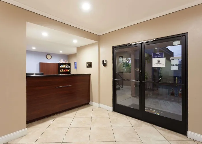 Super 8 By Wyndham El Cajon San Diego