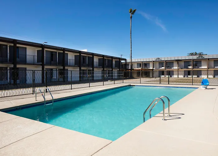 Red Lion Inn & Suites Tucson Downtown