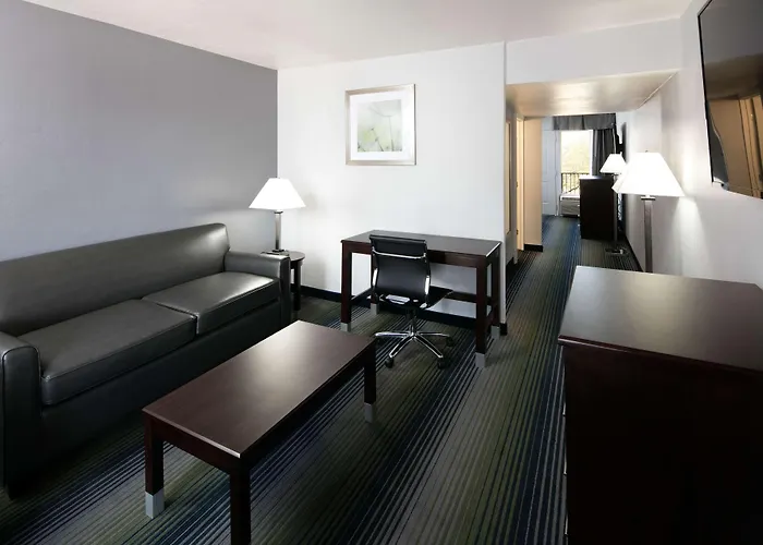 Red Lion Inn & Suites Tucson Downtown