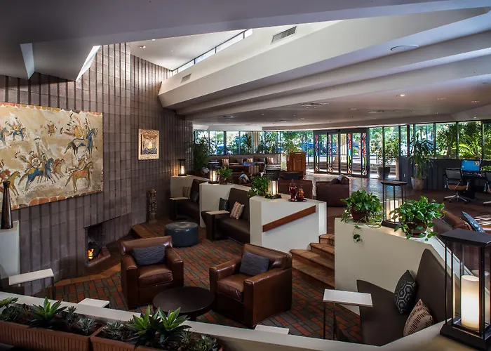 Doubletree By Hilton Phoenix- Tempe