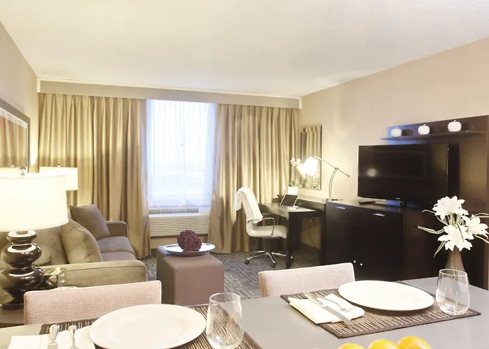 Pomeroy Hotel & Conference Centre
