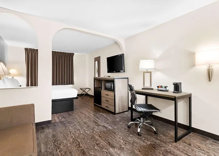 Surestay Hotel By Best Western Albuquerque Midtown