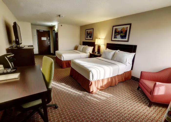 Clarion Hotel Convention Center