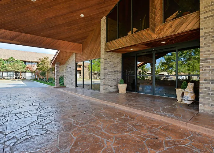 Best Western Plus Saddleback Inn And Conference Center