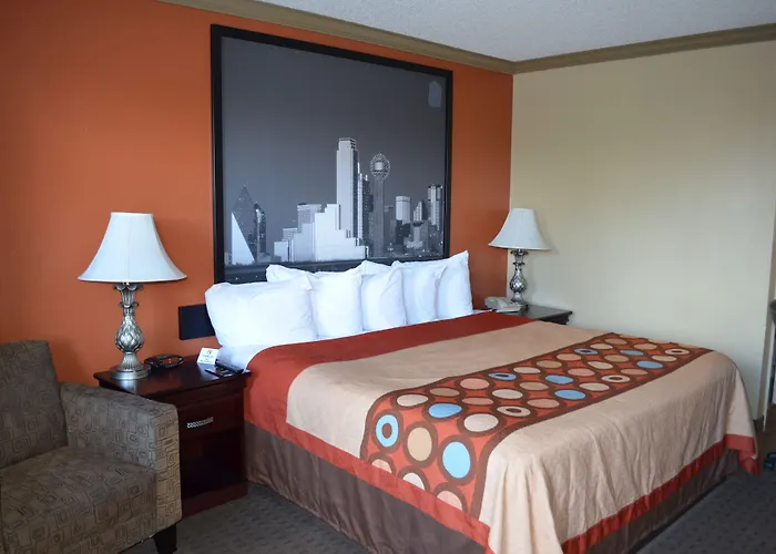 Hill Country Inn And Suite
