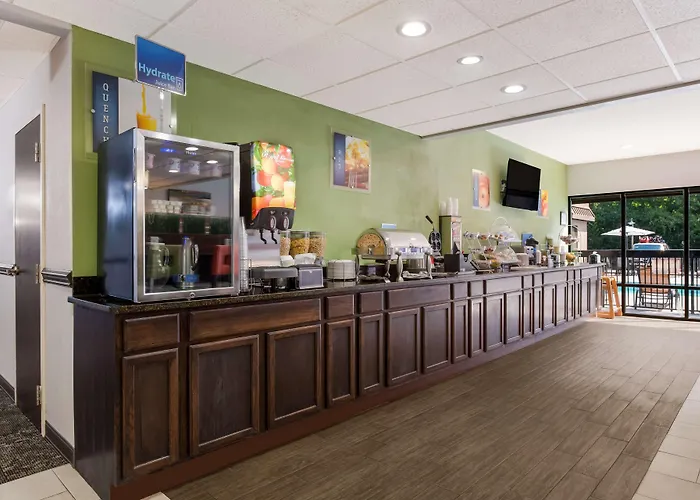 Best Western Albemarle Inn