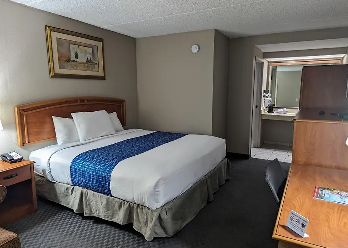 Travelodge By Wyndham Pueblo