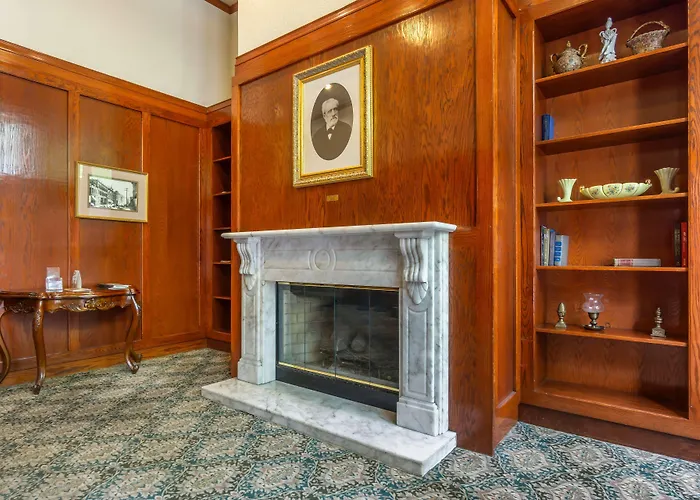 Best Western Plus Pioneer Square Hotel Downtown