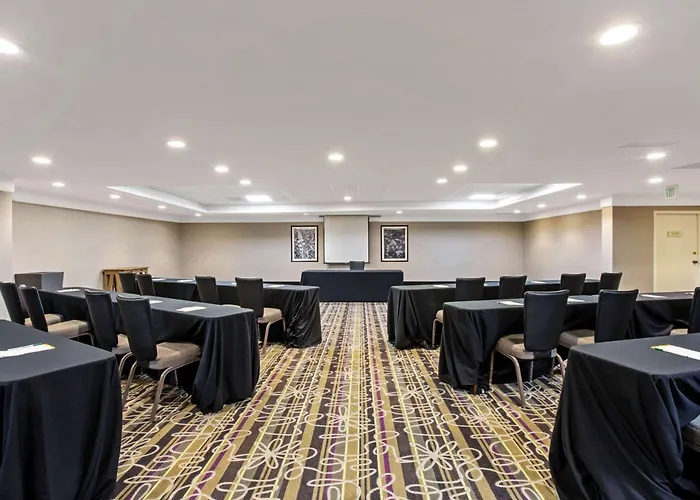 La Quinta By Wyndham Boston-Andover