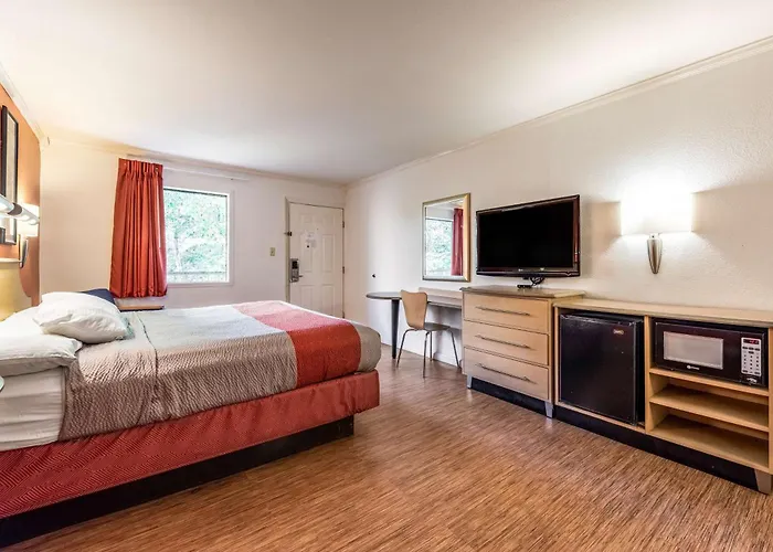 Motel 6-Gatlinburg, Tn - Smoky Mountains