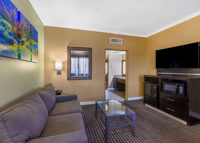 Royal Sun Hotel & Suites