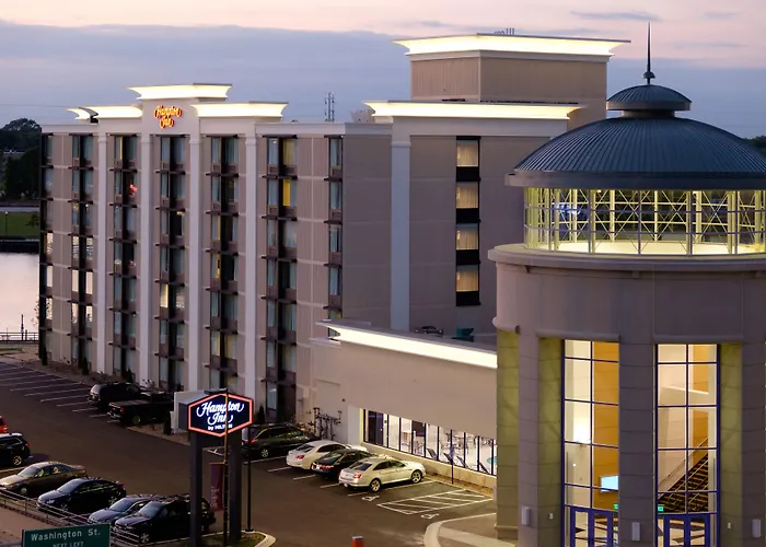 Hampton Inn Green Bay Downtown