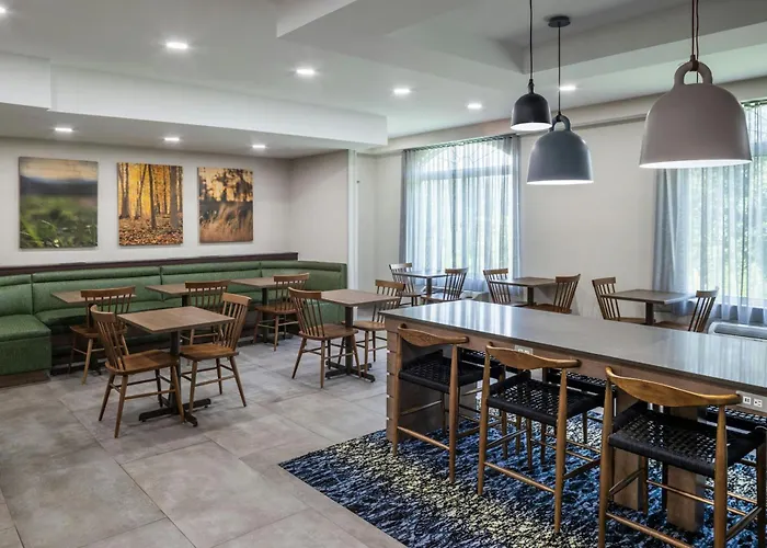 Fairfield Inn & Suites Butler