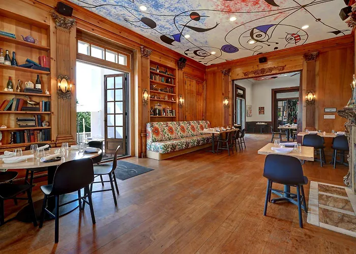 Tarrytown House Estate
