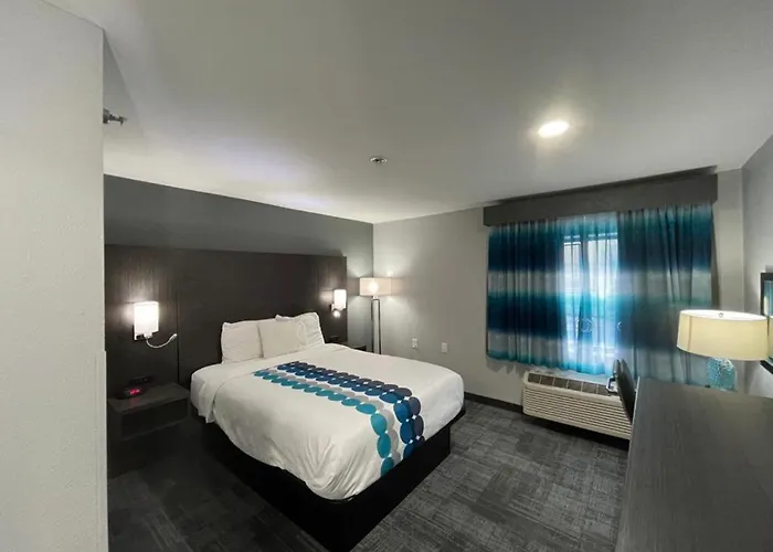 La Quinta Inn By Wyndham Indianapolis Airport Executive Dr