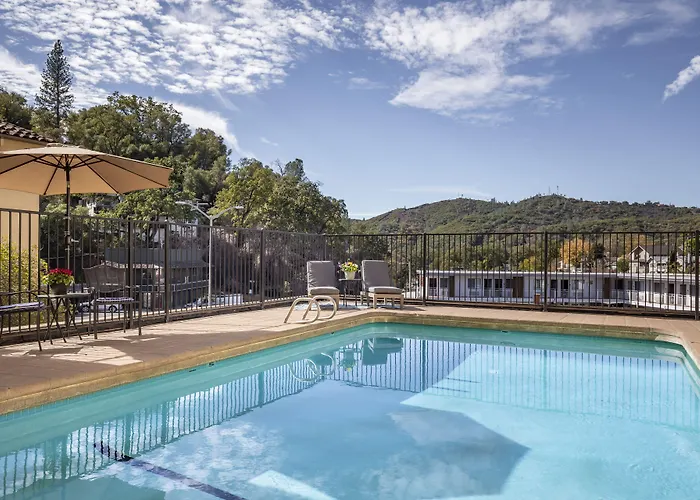 Historic Sonora Inn