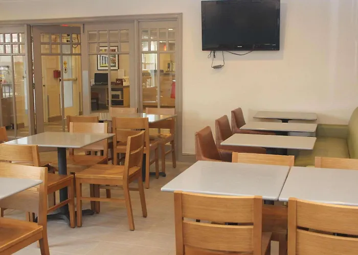 Country Inn & Suites By Radisson, Nashville, Tn