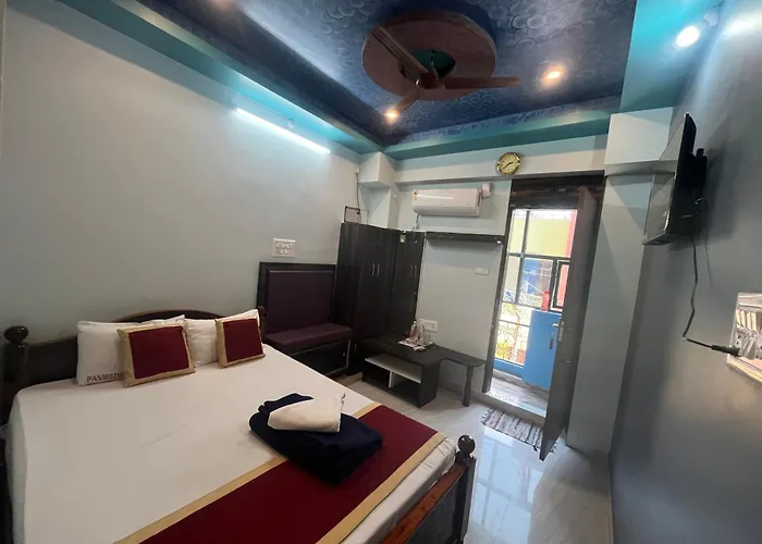 Panmozhi Residency- A Perfect Stay Just 100 Feet From The Girivalam Path