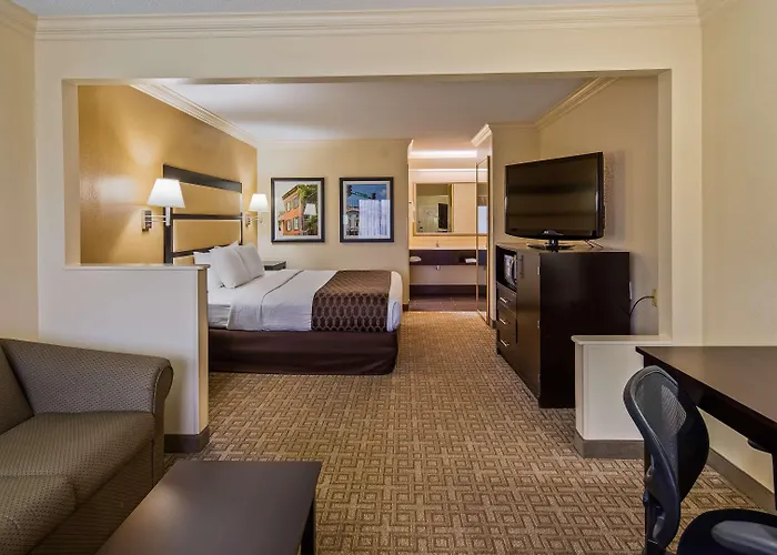 Best Western Inn & Suites