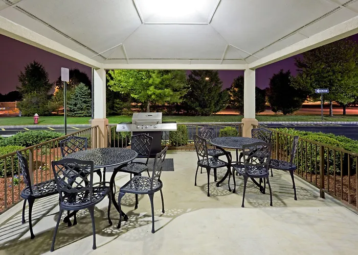 Sonesta Simply Suites Somerset