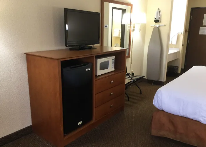 Baymont By Wyndham Port Huron