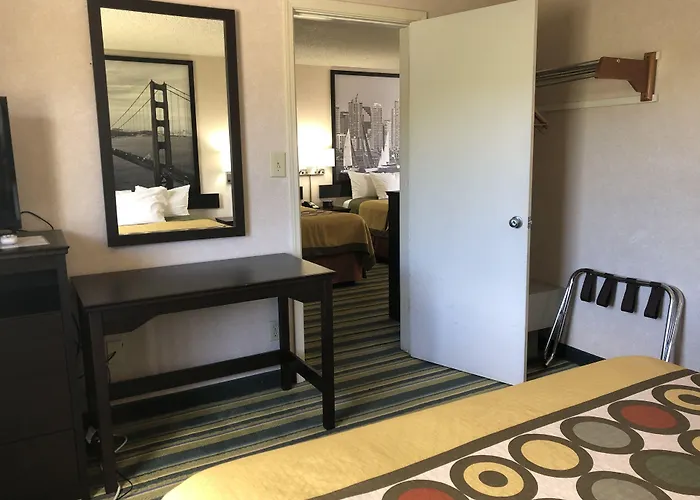 Super 8 By Wyndham Yreka