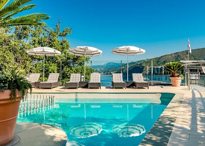 Hotel Vis A Vis