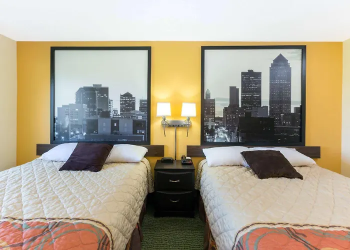Super 8 By Wyndham Perry Ia