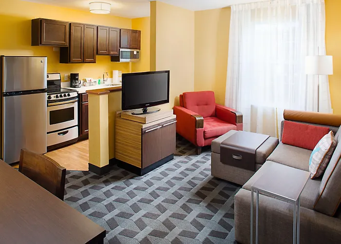Towneplace Suites By Marriott Manchester-Boston Regional Airport